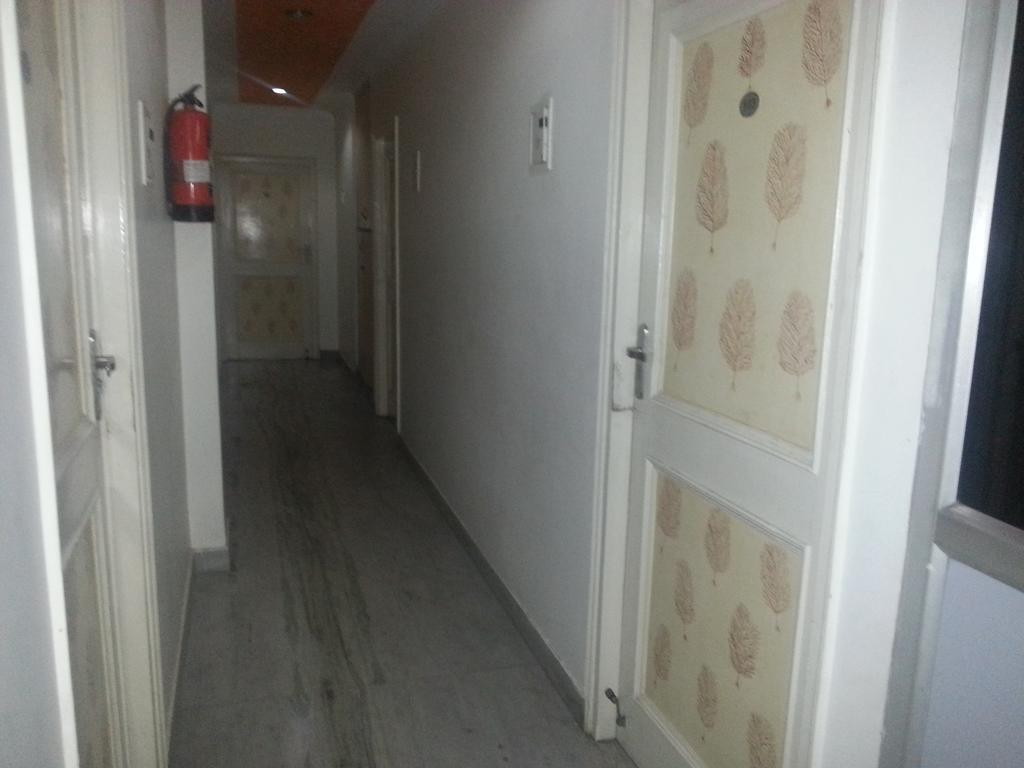 Hotel Royale Paradise Noida Luaran gambar